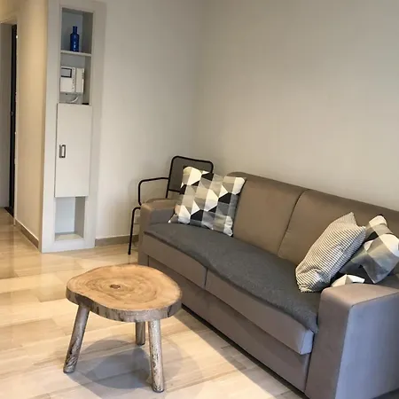 Ref 1213 - Croisette - To Rent *